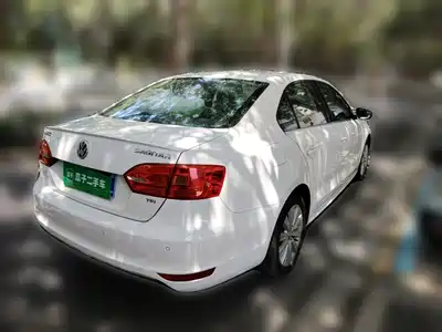 Volkswagen Sagitar 2014