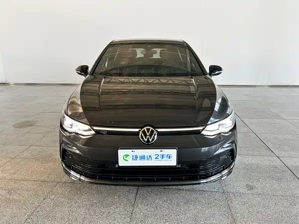 Volkswagen Golf 2024