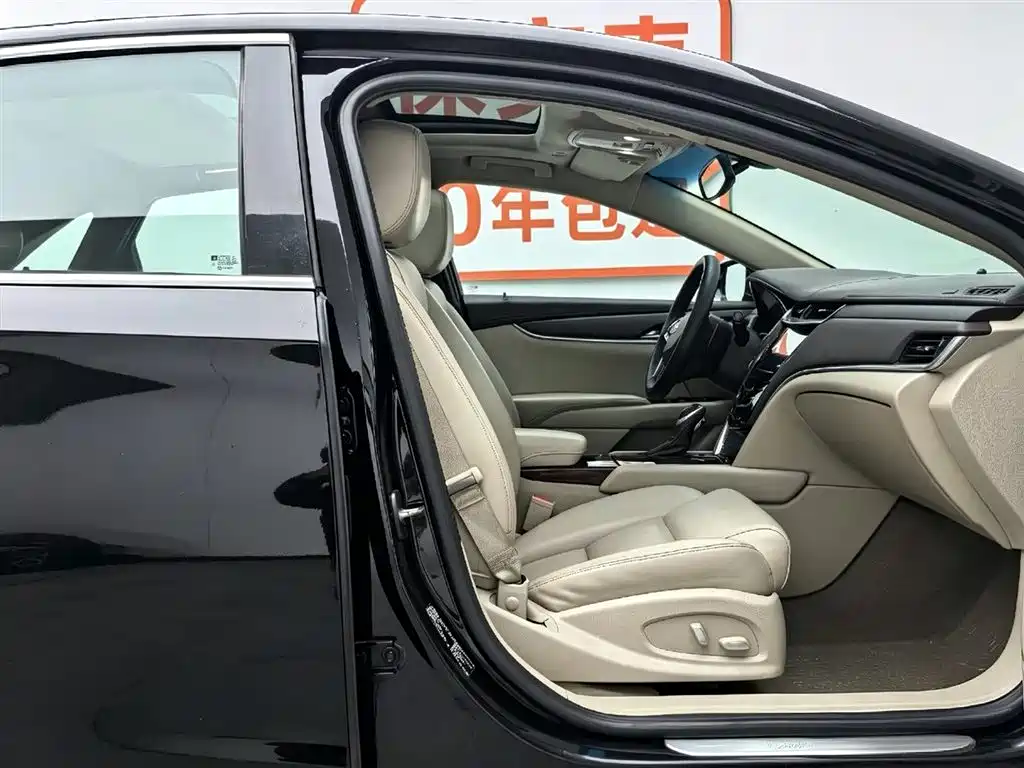 Cadillac XTS 2017 — фото 23