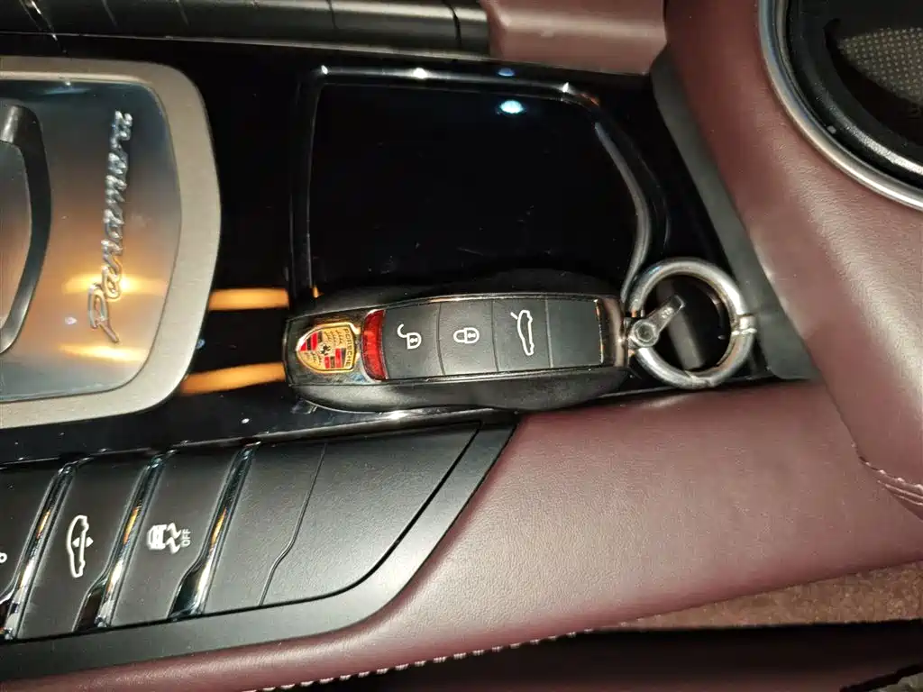 Porsche Panamera 2015 — фото 17