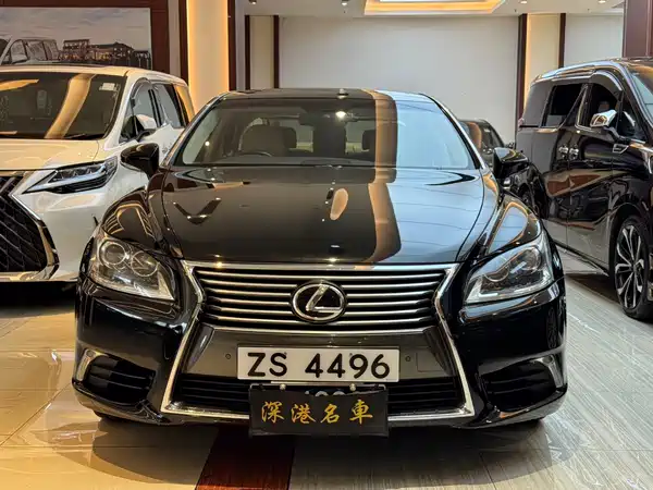 Lexus LS 2013