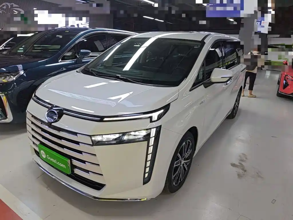 GAC Motor E8 PHEV 2025