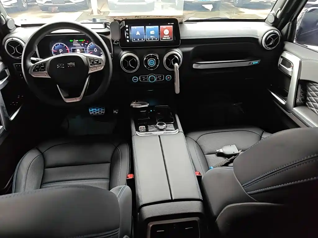 BAIC BJ40 2023 — фото 10