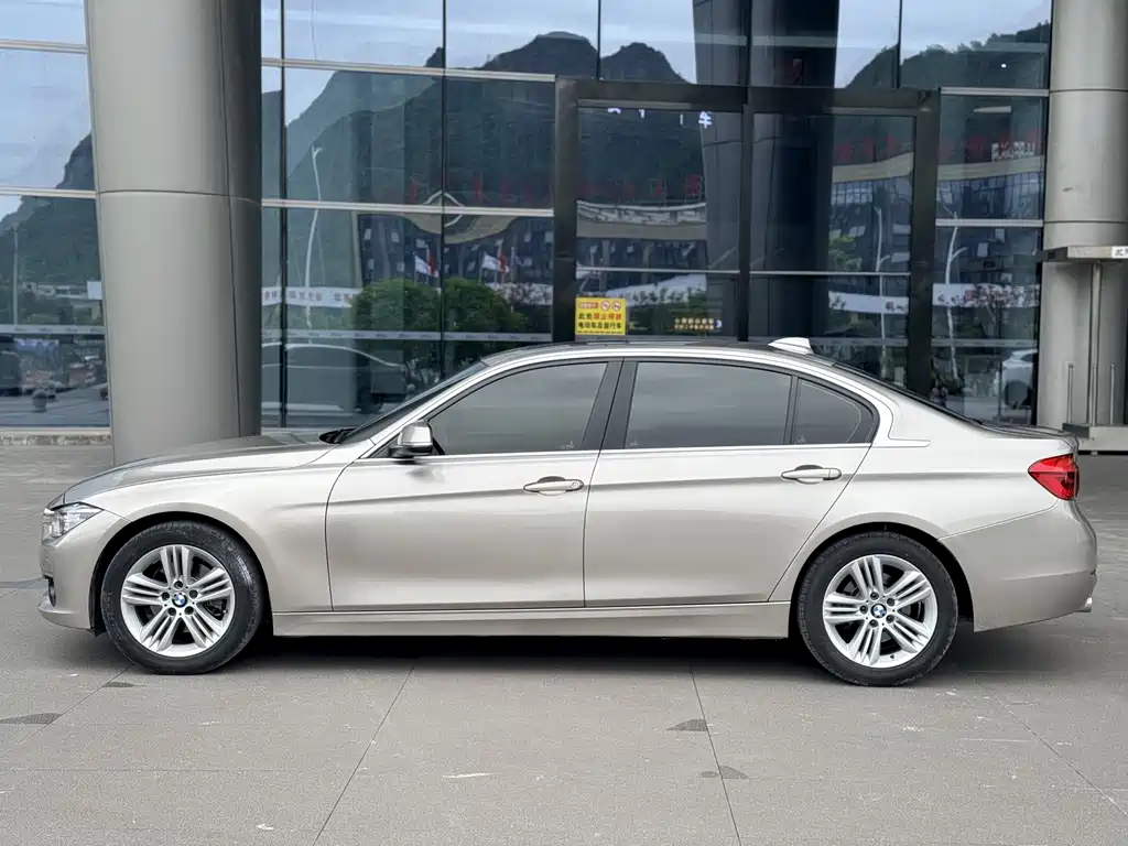 BMW 3 Series 2018 — фото 4
