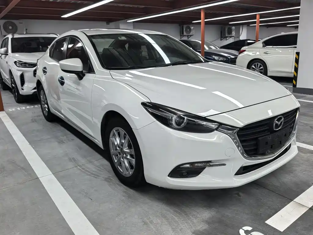 Mazda 3 Axela 2017 — фото 3