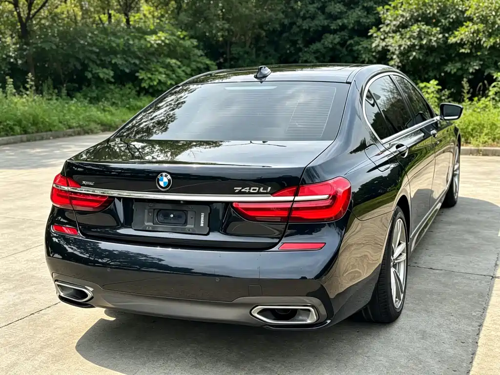 BMW 7 Series 2019 — фото 2