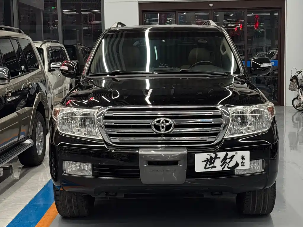 Toyota Land Cruiser 2012 — фото 2
