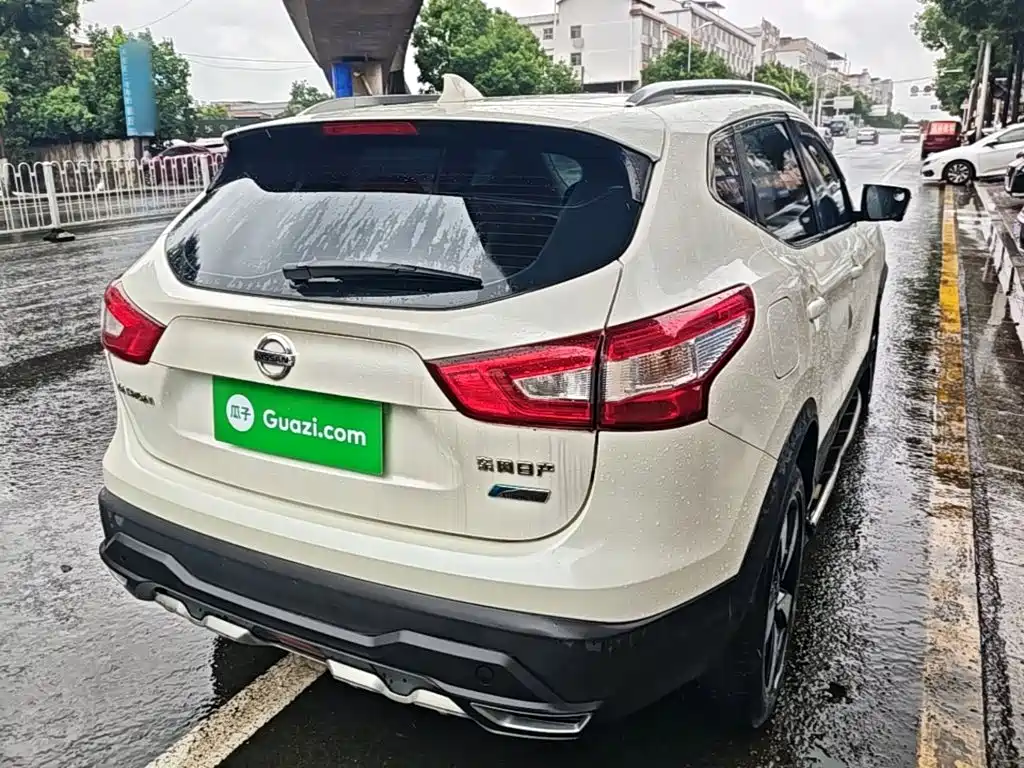 Nissan Qashqai 2015