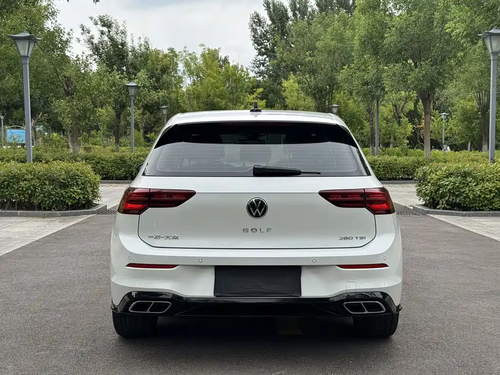 Volkswagen Golf 2022