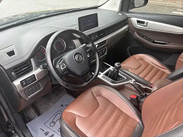 Dongfeng Fengxing SX6 2018