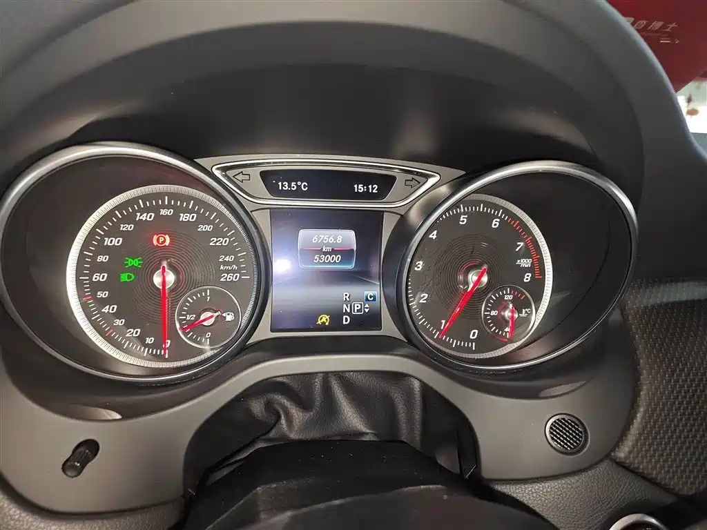 Mercedes-Benz GLA 2018 — фото 12