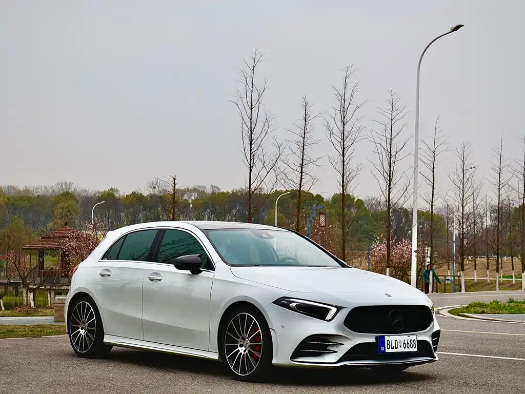 Mercedes-Benz A-Class AMG 2021