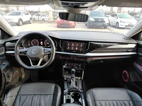 Volkswagen Passat 2022