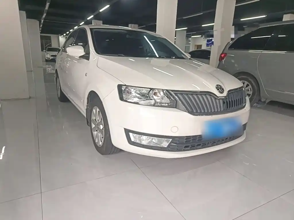 Skoda Rapid 2015