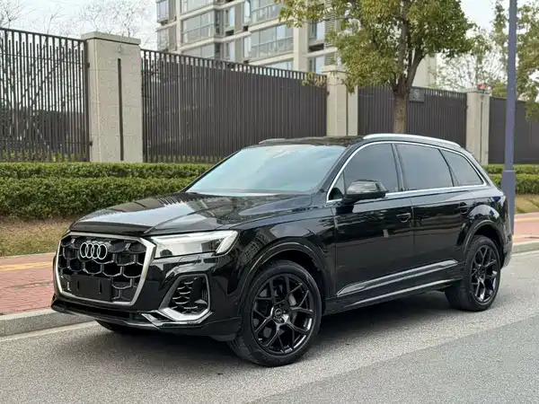 Audi Q7 2025
