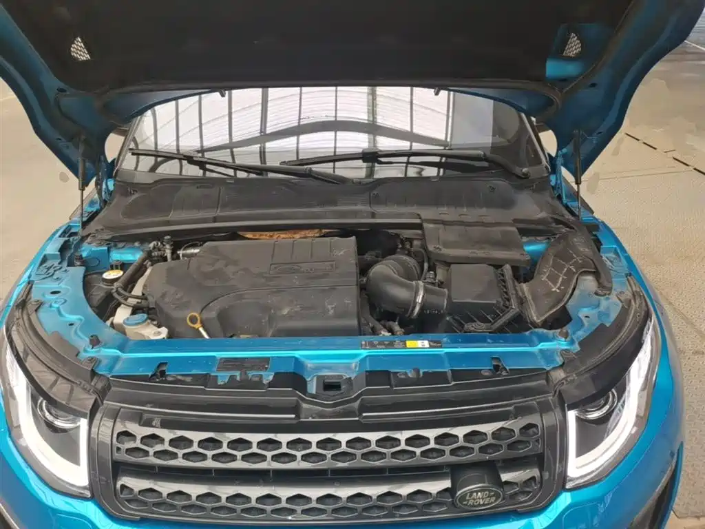 Land Rover Evoque 2018 — фото 20