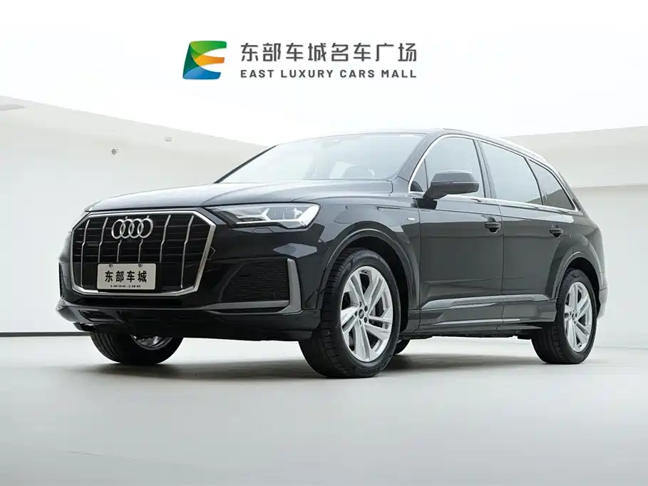 Audi Q7 2023 — фото 1