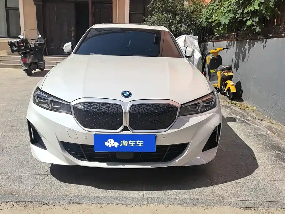 BMW i3 2024