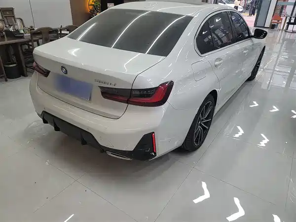 BMW 3 Series 2025