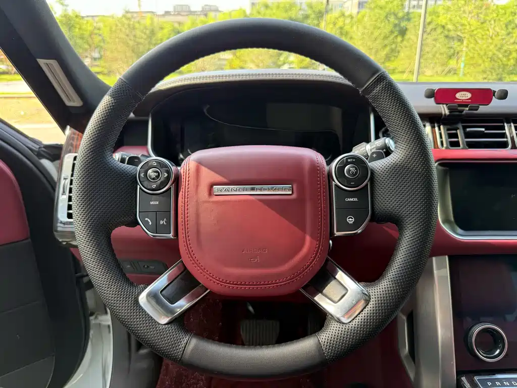 Land Rover Range Rover 2019 — фото 10
