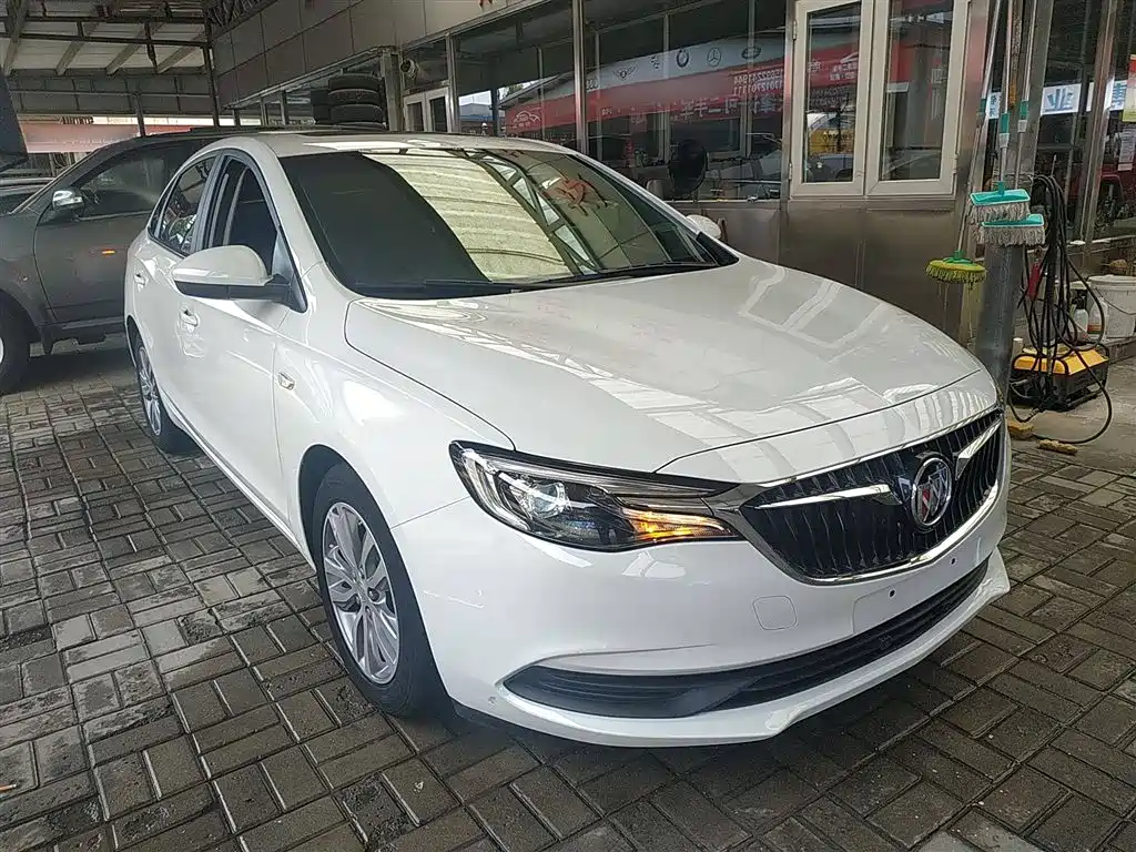 Buick Excelle 2023 — фото 4