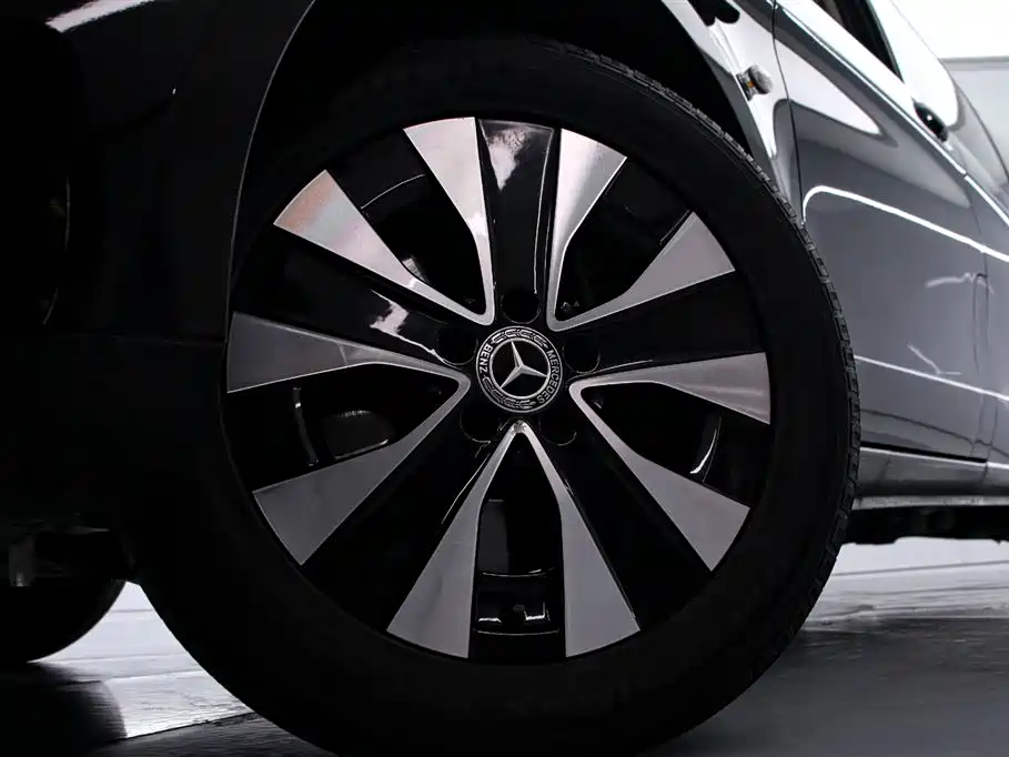 Mercedes-Benz Vito 2022 — фото 16