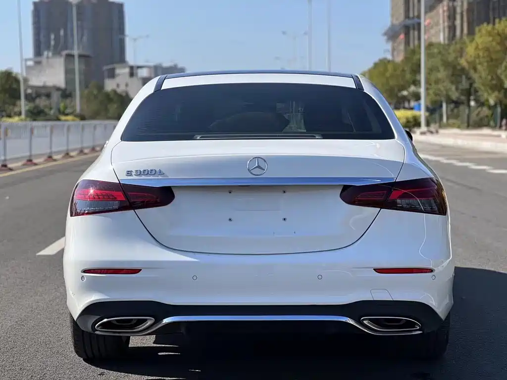 Mercedes-Benz E-Class 2023