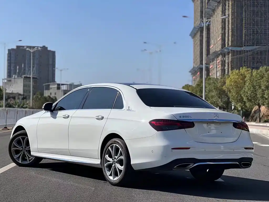 Mercedes-Benz E-Class 2023