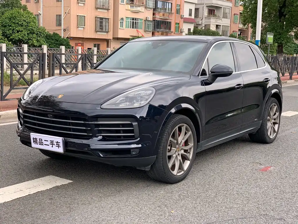 Porsche Cayenne 2019 — фото 1