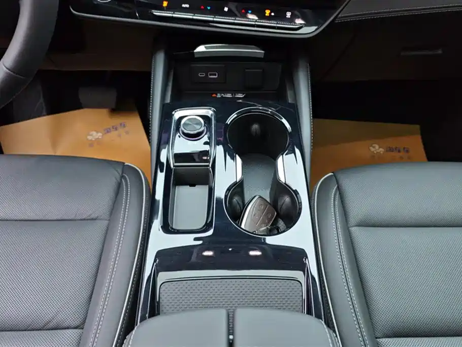 Buick Envision Plus 2025 — фото 16