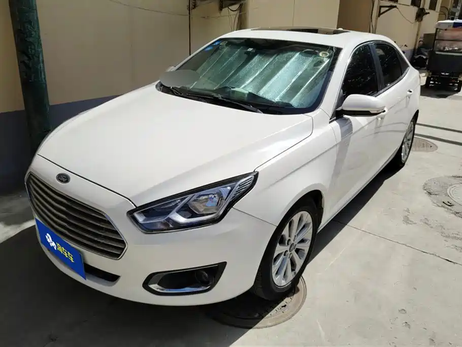 Ford Escort 2015