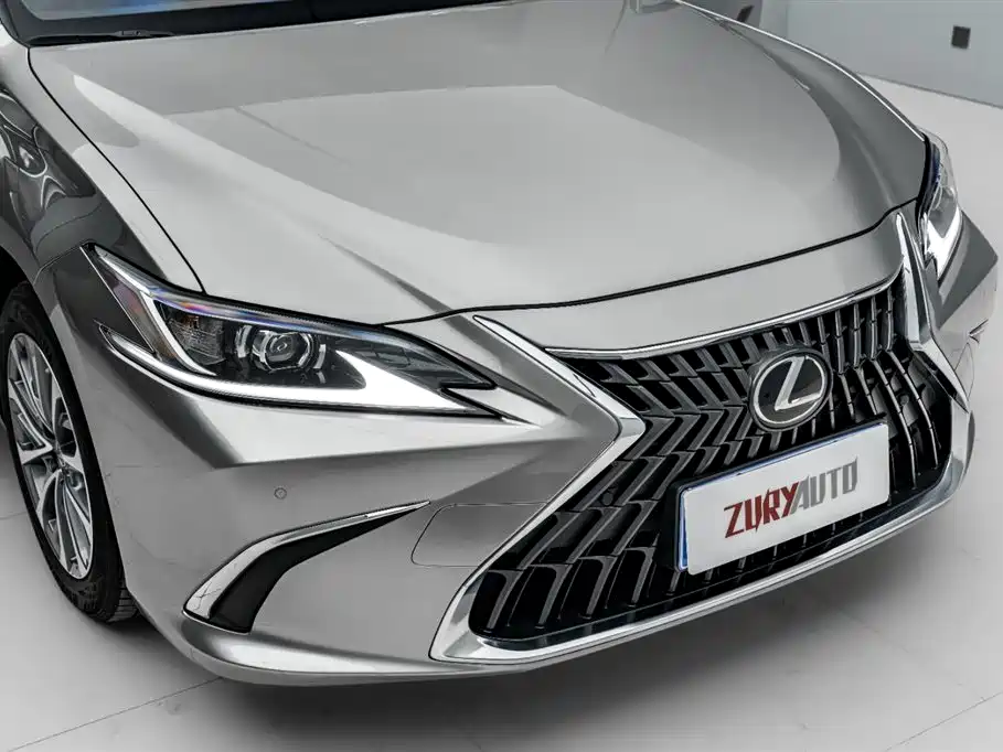 Lexus ES 2023 — фото 38