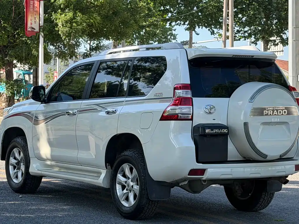 Toyota Prado 2016 — фото 4