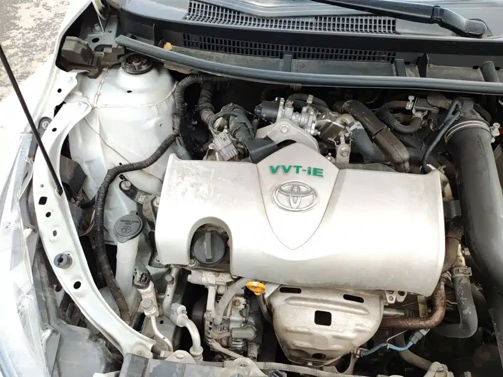Toyota Yaris L 2020 — фото 21