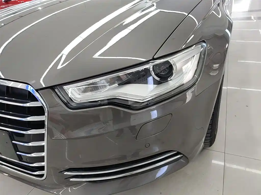 Audi A6L 2014 — фото 24