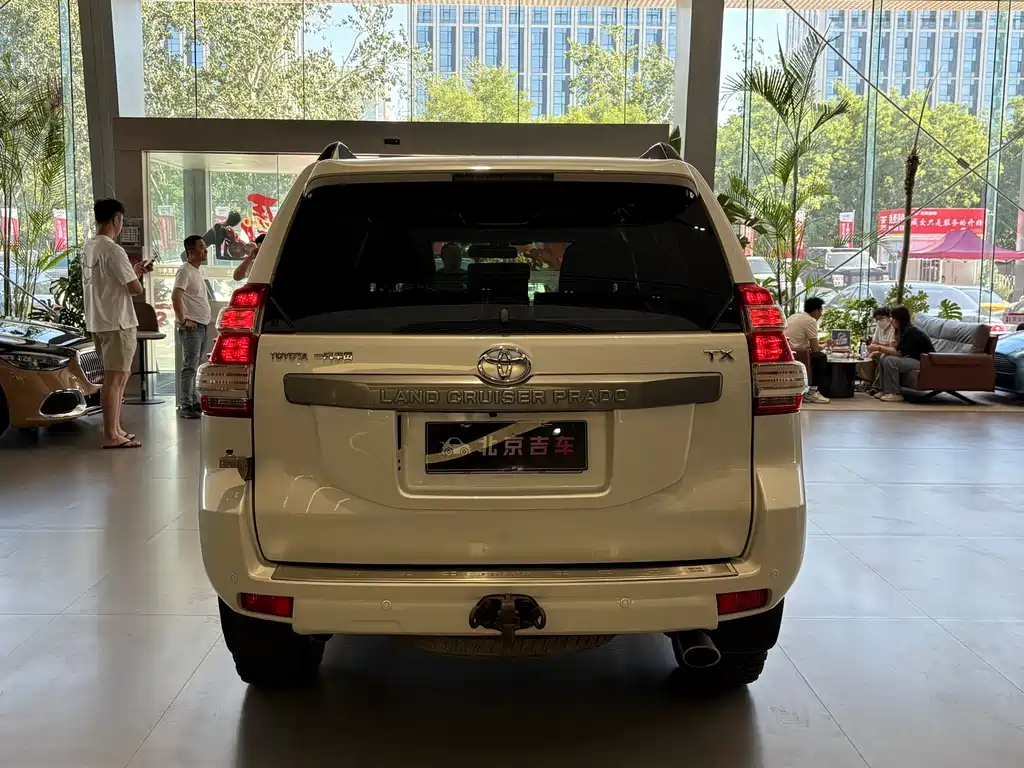 Toyota Prado 2017 — фото 19