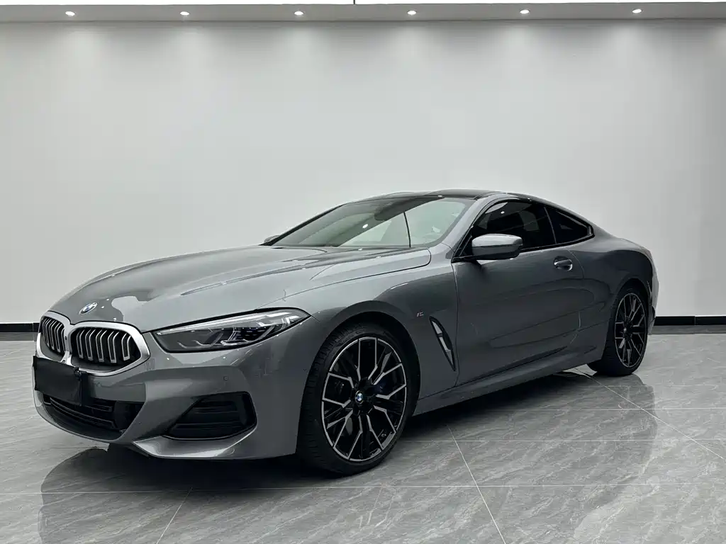 BMW 8 Series 2025