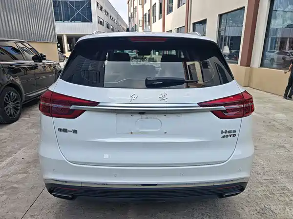 Hongqi HS5 2023