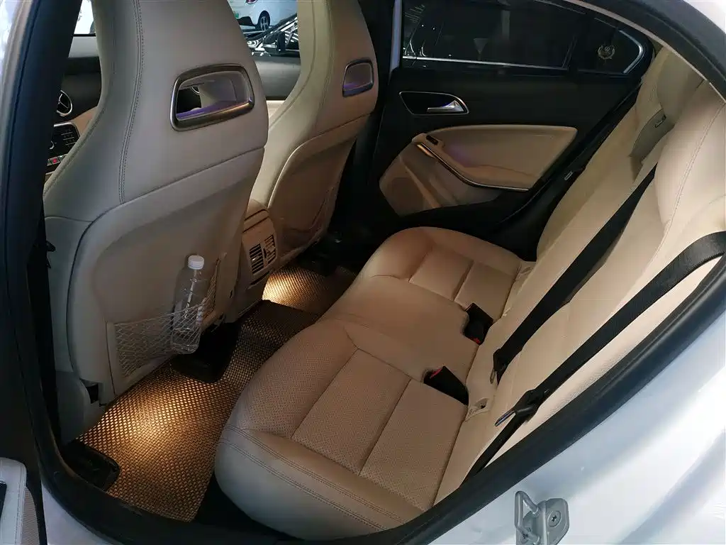 Mercedes-Benz GLA 2018 — фото 17
