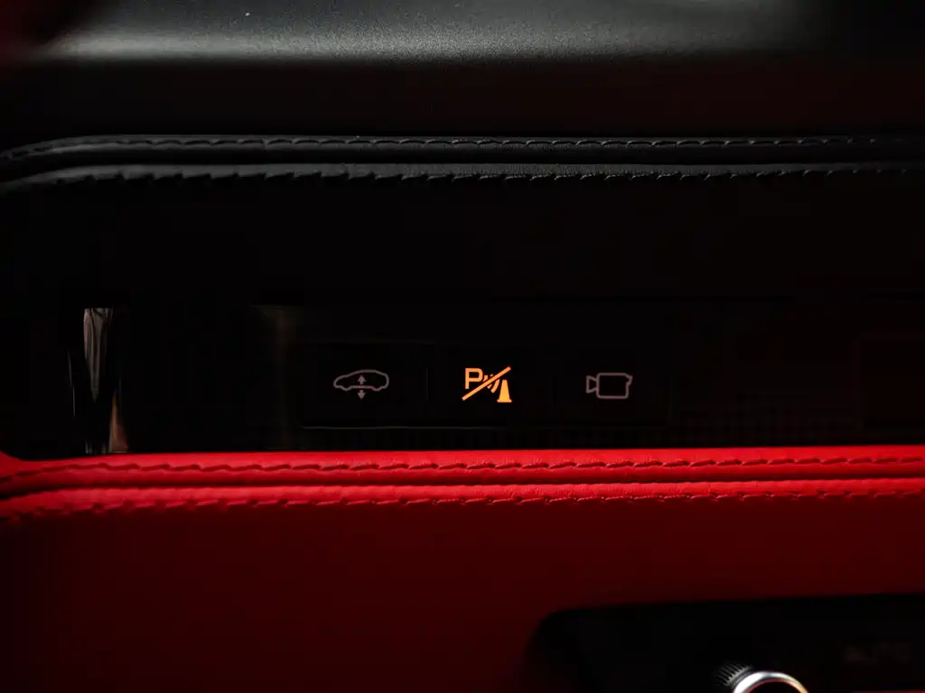 Ferrari F8 2021 — фото 16