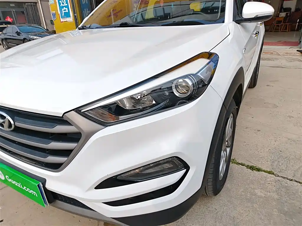 Hyundai Tucson 2018 — фото 18