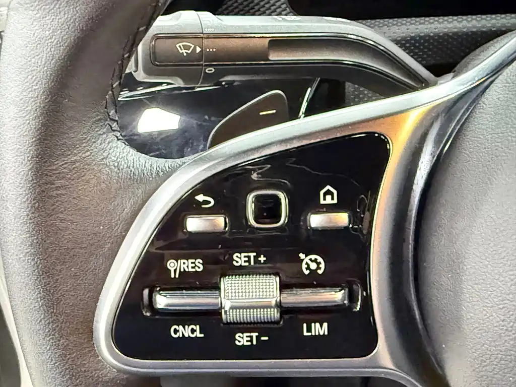 Mercedes-Benz A-Class 2022 — фото 12