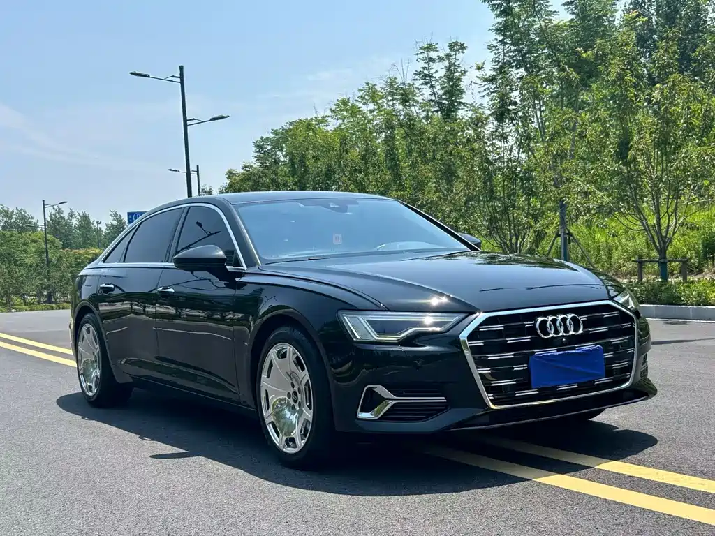Audi A6L 2022