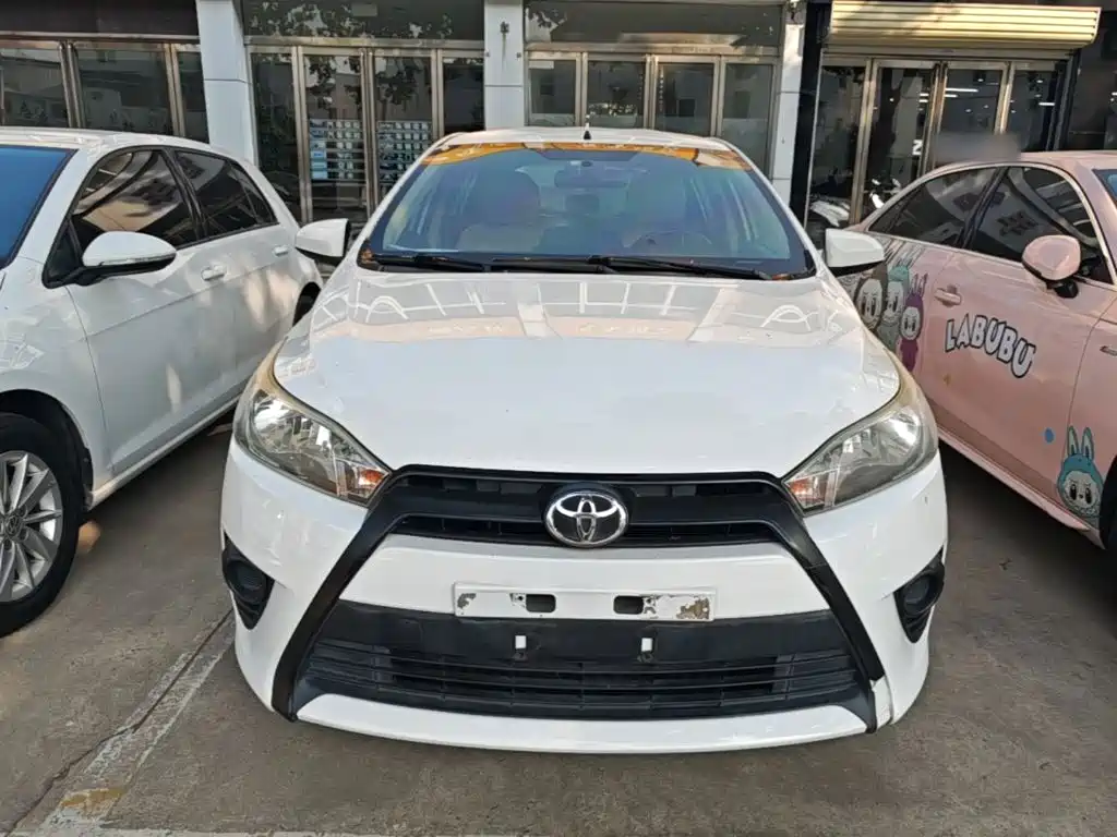 Toyota Yaris L 2016 — фото 3