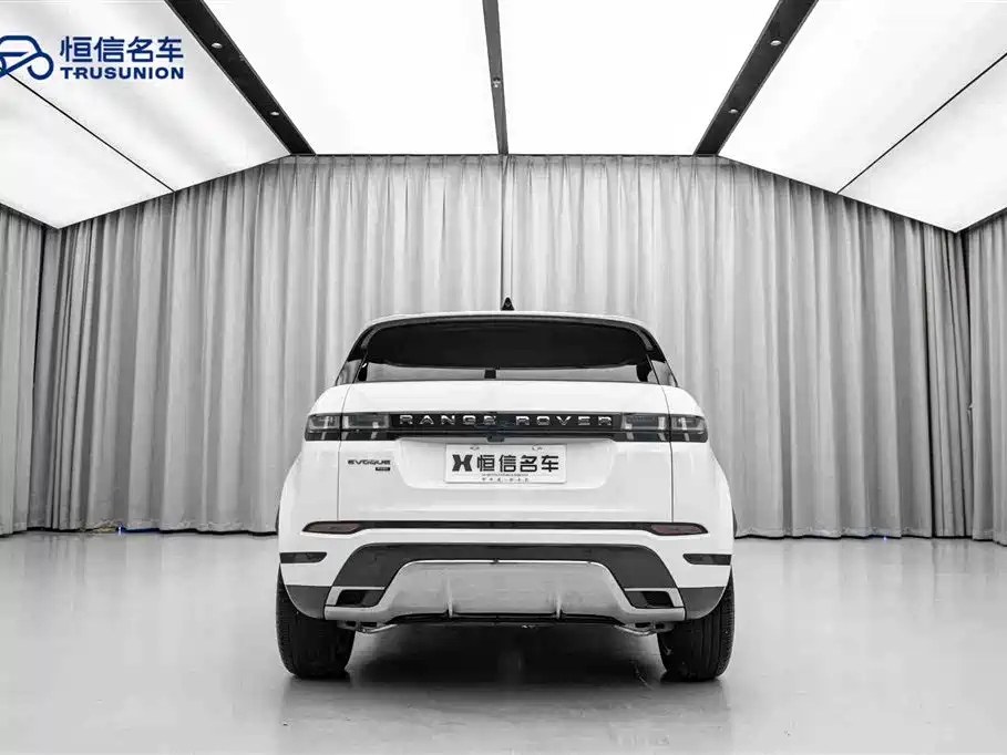 Land Rover Evoque 2023 — фото 6