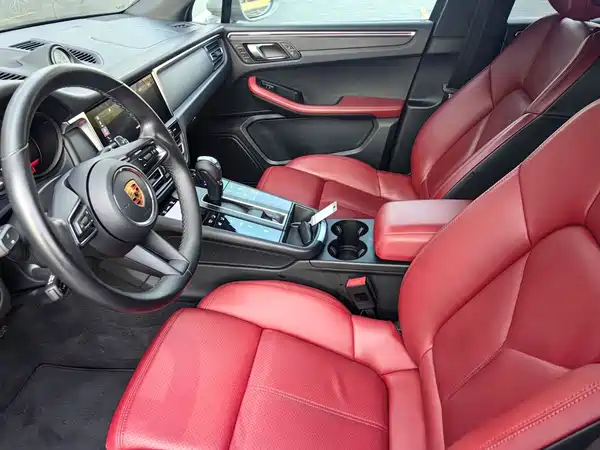 Porsche Macan 2023