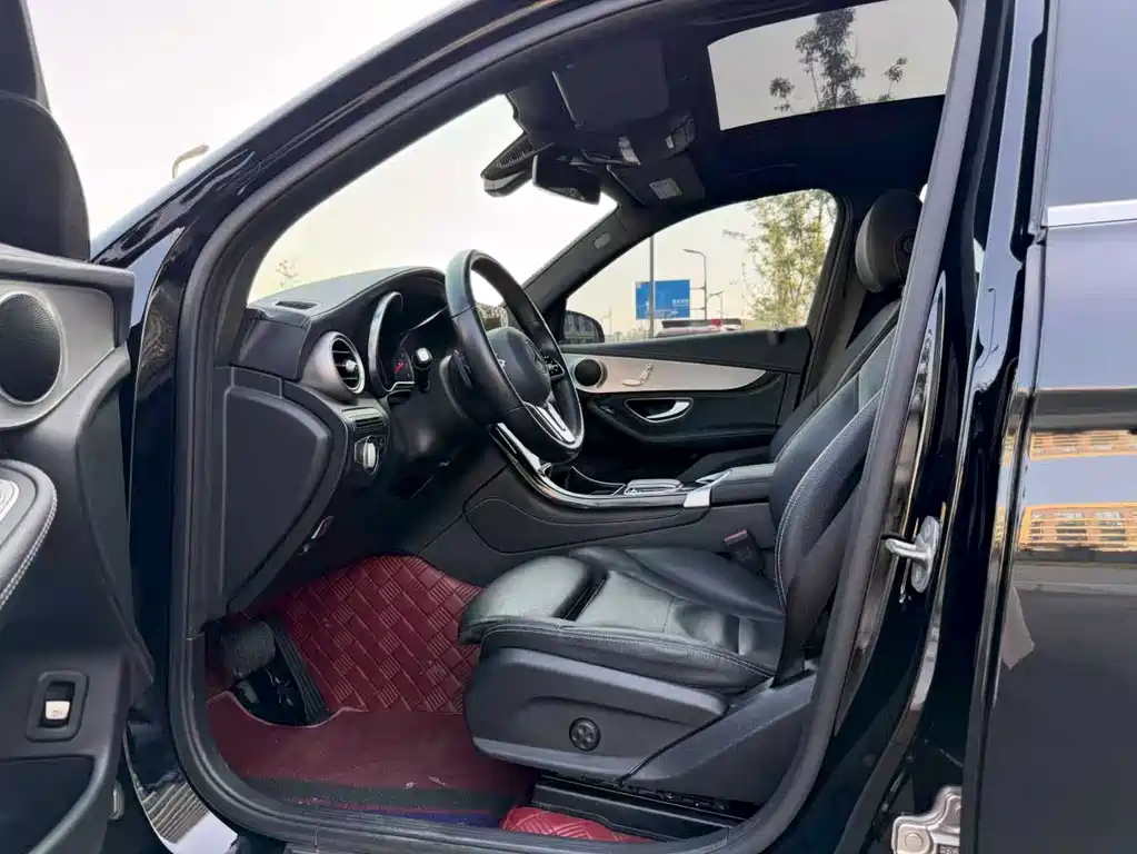 Mercedes-Benz GLC 2019 — фото 12