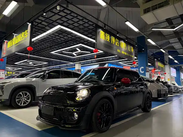 MINI JCW 2013