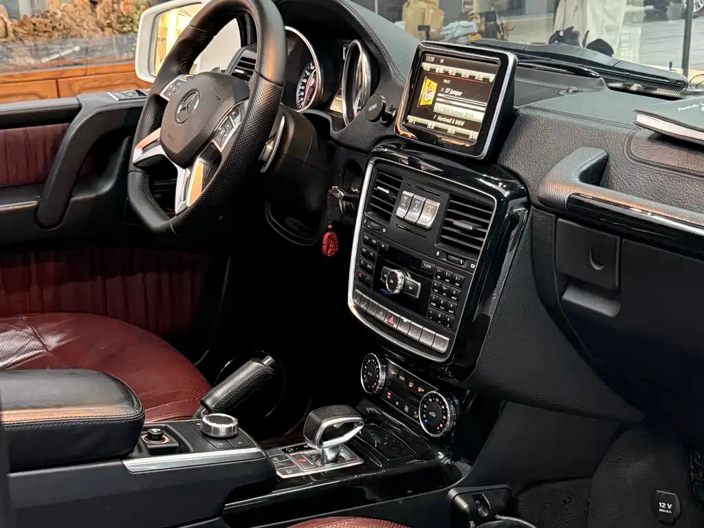 Mercedes-Benz G-Class AMG 2015 — фото 13