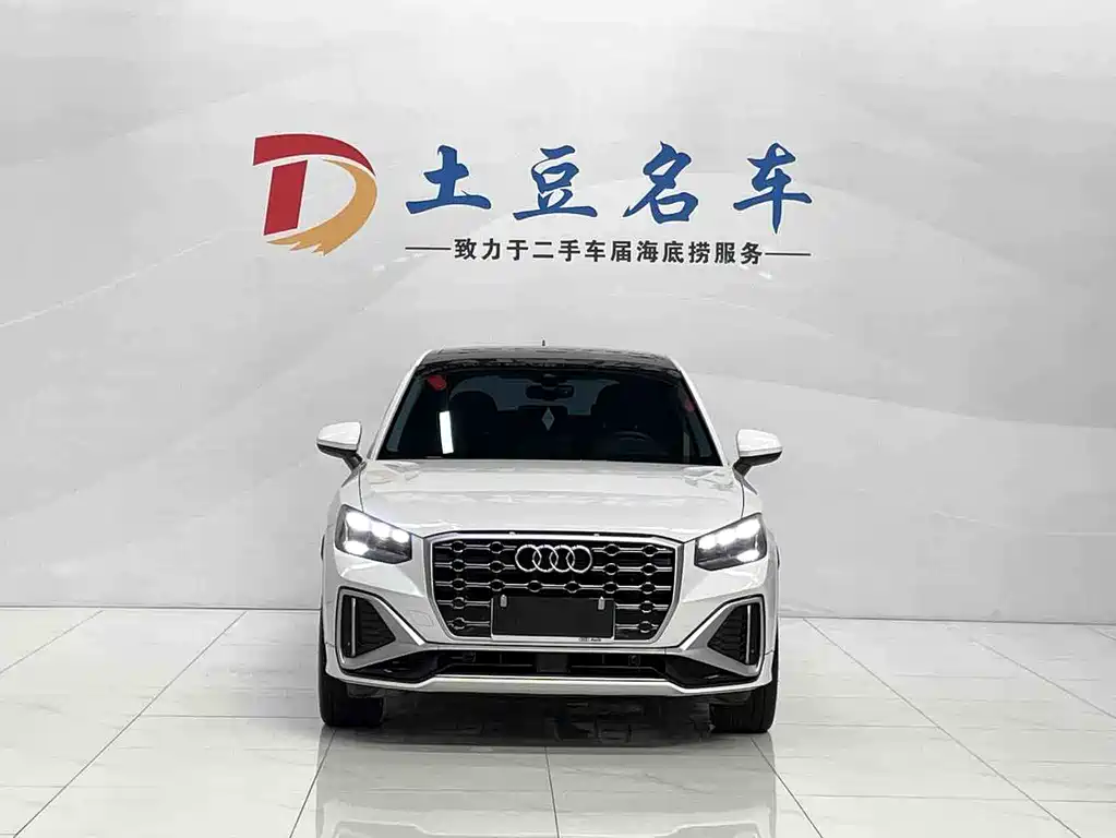 Audi Q2L 2023 — фото 2